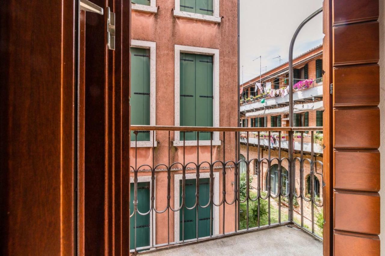 The Venetian Canal View Apartamento *
